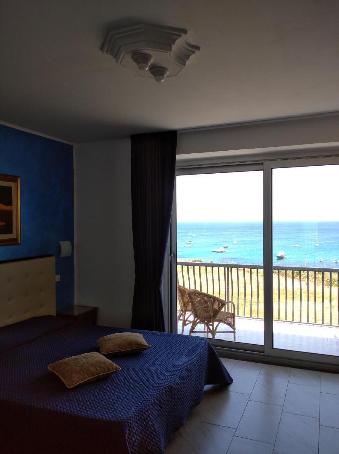 B&B Aquila Reale Portopalo Di Capo Passero Exterior photo